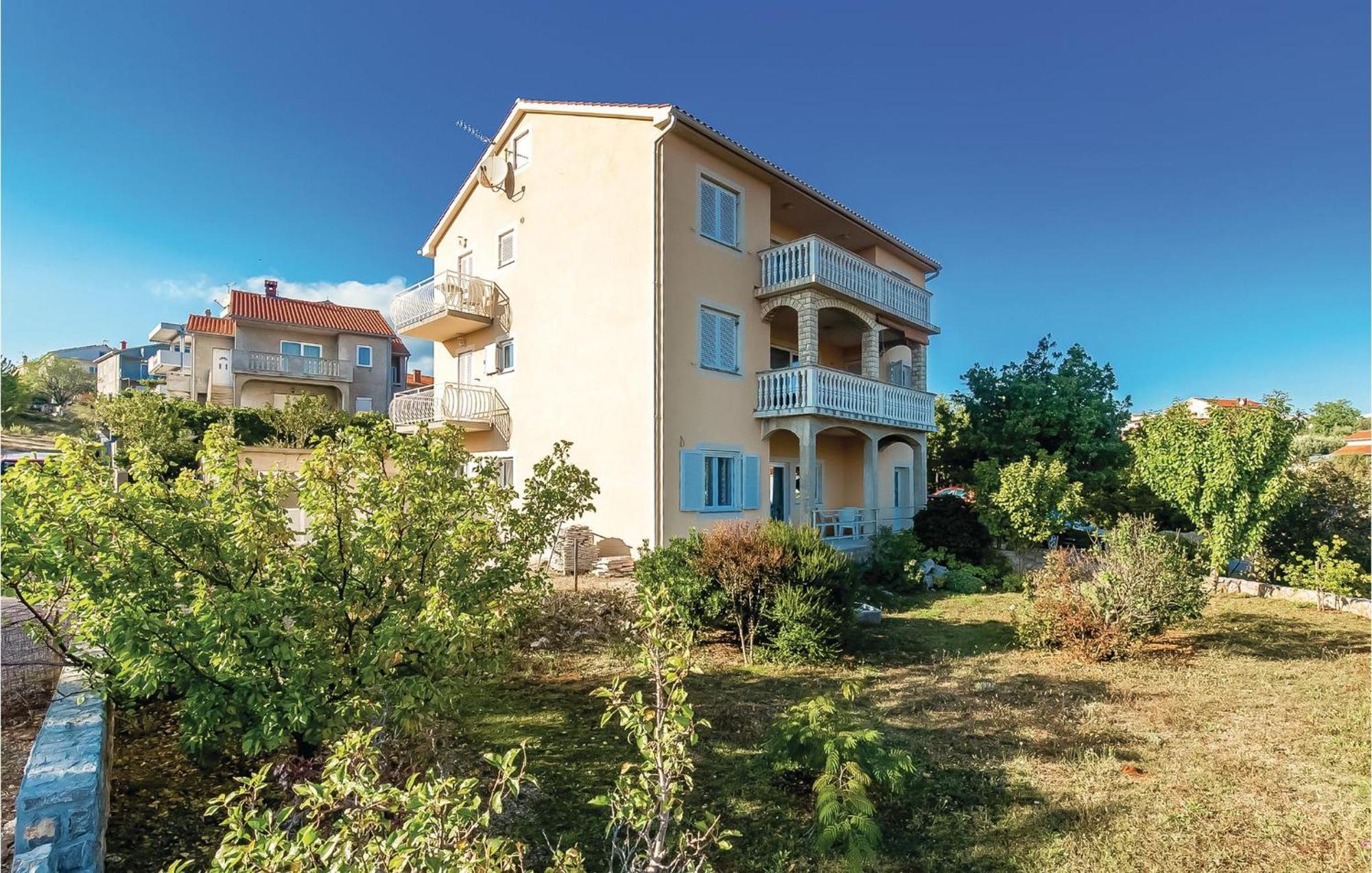 Stunning Apartment In Kornic With House Sea View מראה חיצוני תמונה