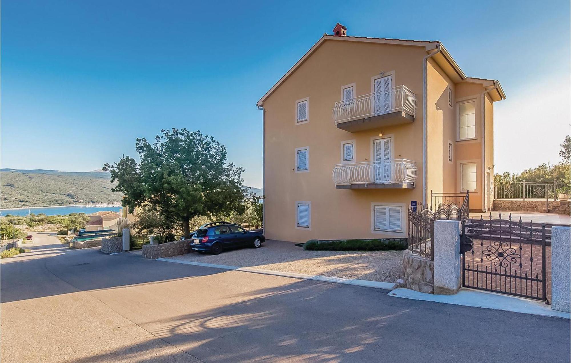 Stunning Apartment In Kornic With House Sea View מראה חיצוני תמונה